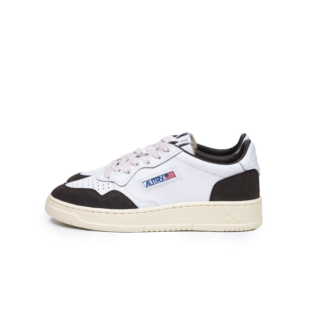 Sneakers Autry- medalist low woman soft leather e suede bianco e mogano