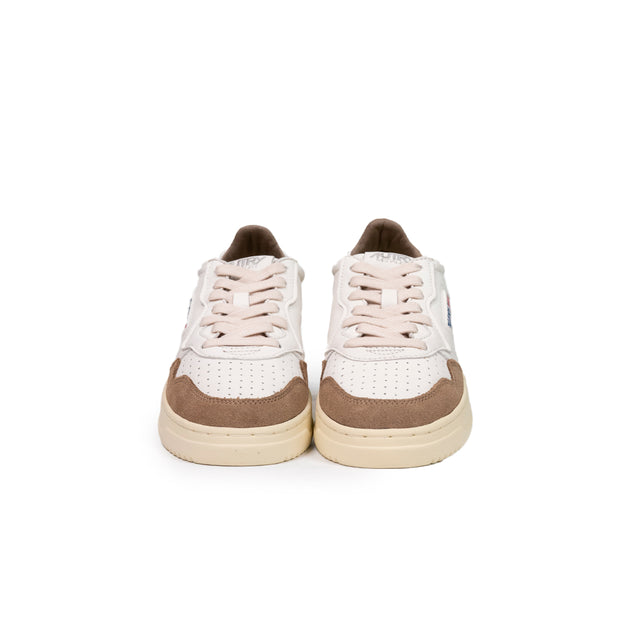 Sneaker Autry - Medialist low wom in pelle e suede marrone