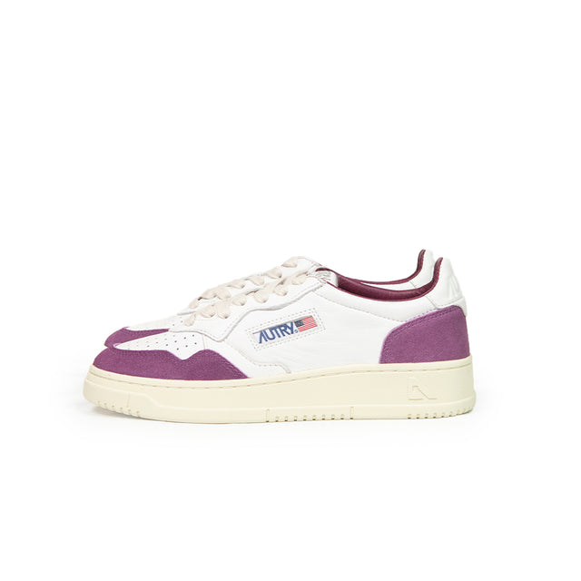 Sneakers Autry - Medalist low wom match suede Porpora grape