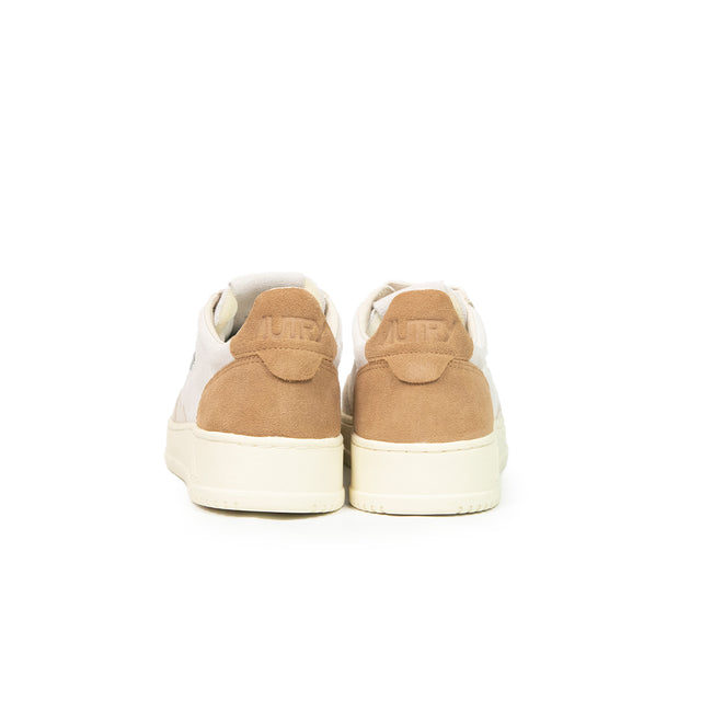Sneaker Autry - Medalist low man tric suede bianco, grigino e marrone