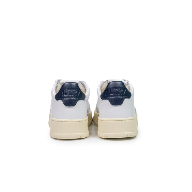 Sneakers Autry - medalist low man lather bianco e blu