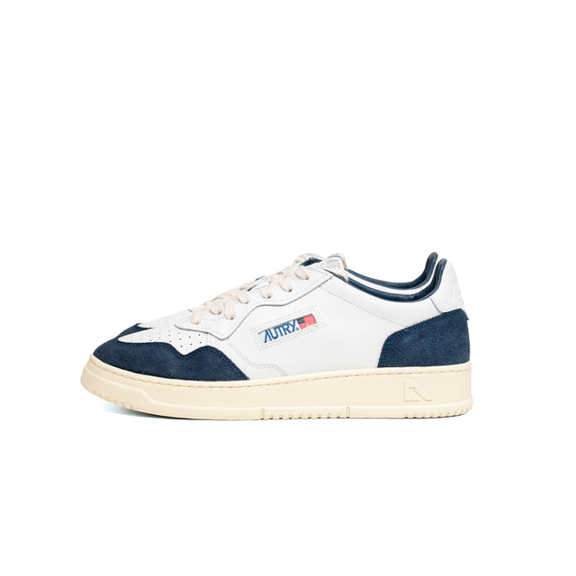 Sneakers Autry- medalist low man soft leather Bianca e suede blu avio