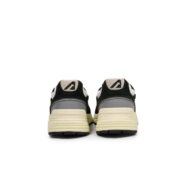 Sneaker Autry - HYPERWAY LOW nero