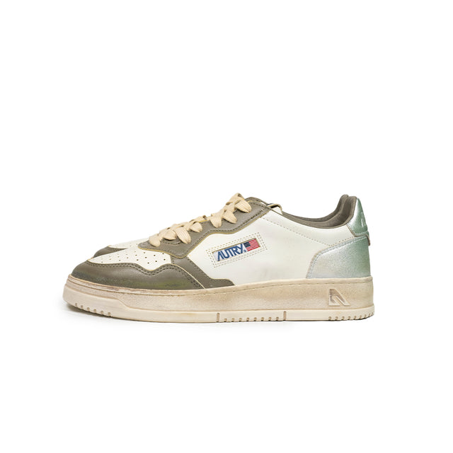 Sneaker Autry  - Super vintage low in pelle bianca, silver e verde militare