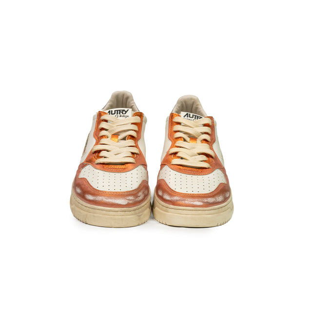 Sneaker Autry  - Super vintage low in pelle arancione, bianca e grigia