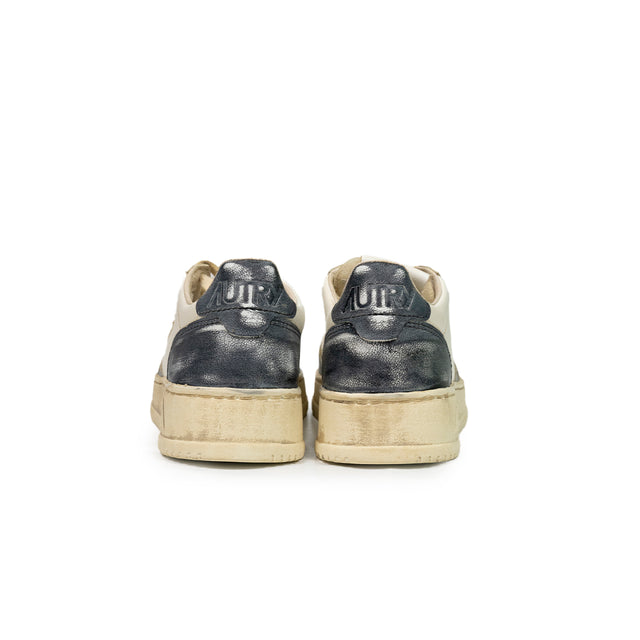 Sneaker Autry  - Super vintage low in pelle color bianco, denim e azzurro