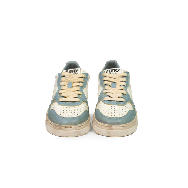 Sneaker Autry  - Super vintage low in pelle color bianco, azzurre e oro metallizzato