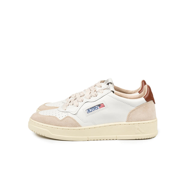 Sneakers Autry - Medalist Low camoscio e pelle (bianco, Beige e marrone cioccolato)