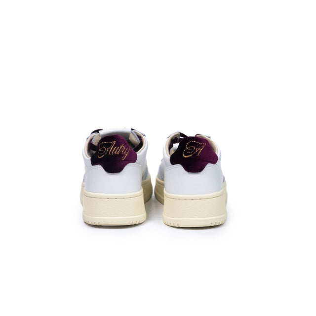 Sneakers Autry- medalist low woman in pelle bianca e velluto bordeaux