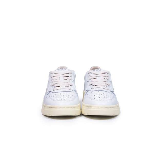 Sneakers Autry- medalist low woman in pelle bianca e suede rosso deep claret