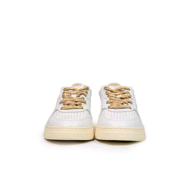 Sneaker Autry - Medialist low Wom in pelle - Bianca con lacci e dettagli oro