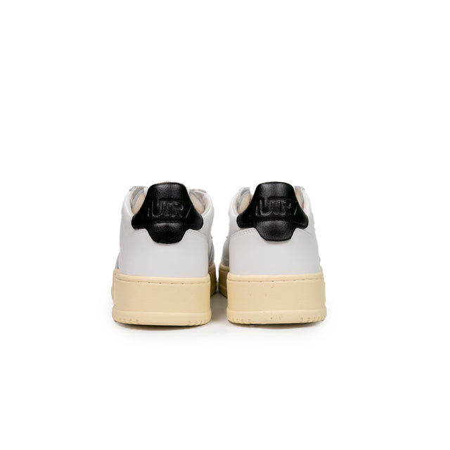 Sneaker Autry - Medialist low in pelle bianca e nera