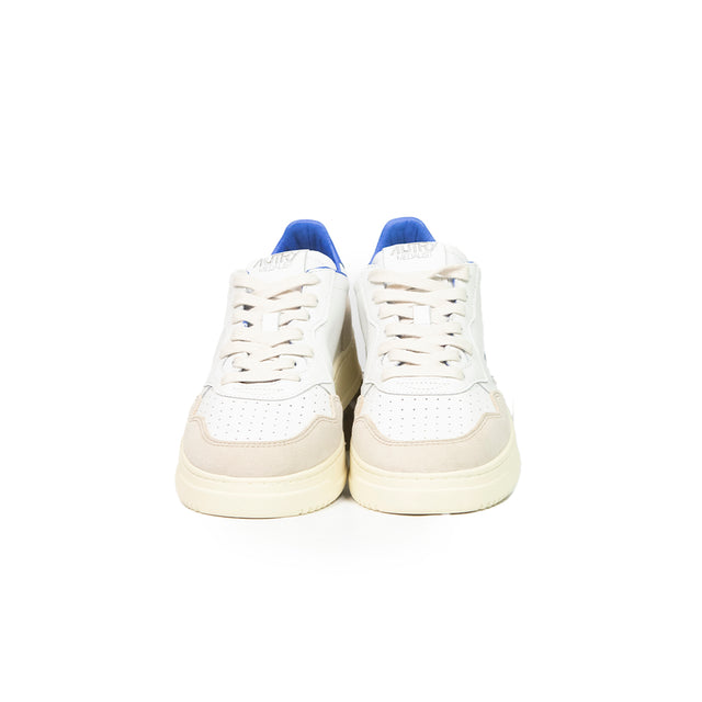 Sneaker Autry - Medalist low man match suede bianche beige e blu