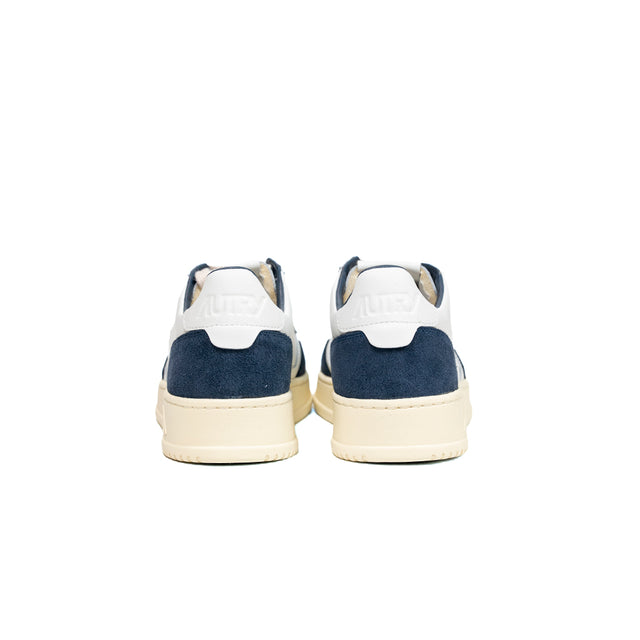Sneakers Autry- medalist low man soft leather Bianca e suede blu avio