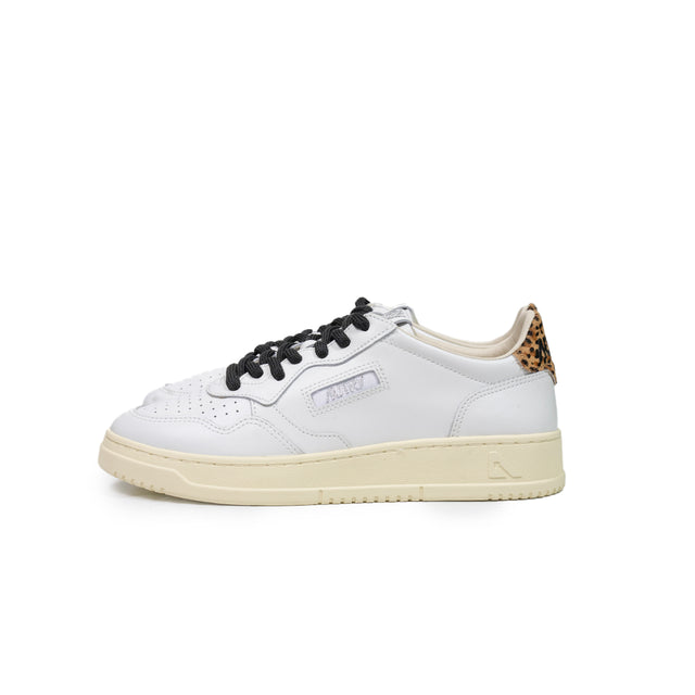 Sneakers Autry - medalist low woman pelle Bianca e dettaglio animalier