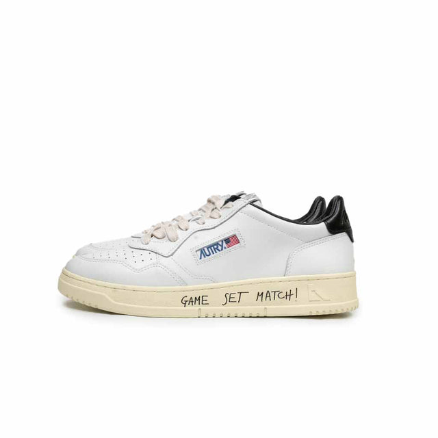 Sneakers Autry - Medalist low man Match bianche e nere