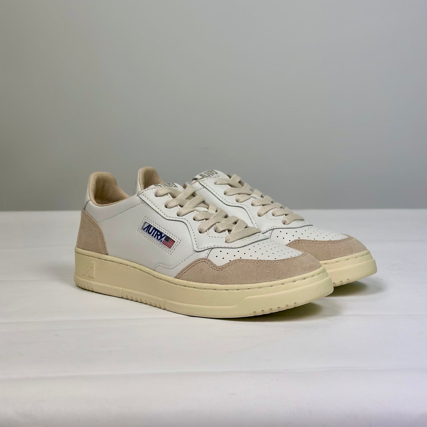 Autry - Medalsit Leat/Suede - Ghiaccio